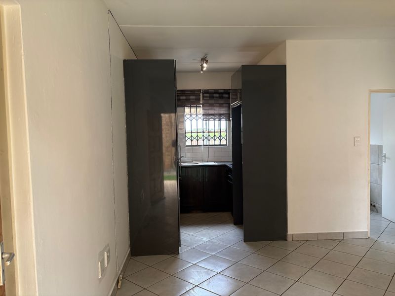 Apartment For Sale In Boksburg - Photo 7