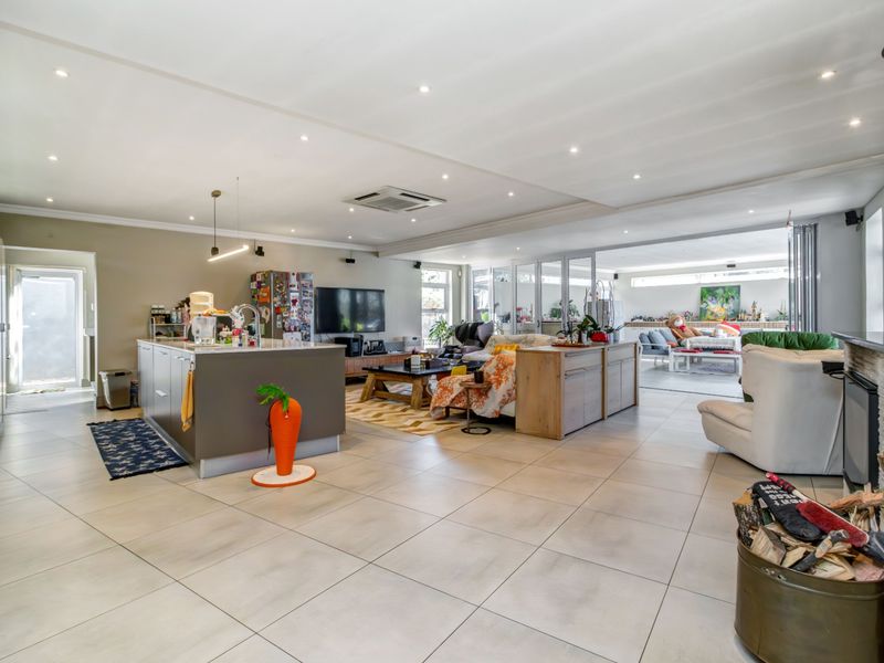 House For Sale In Sandton - Photo 9