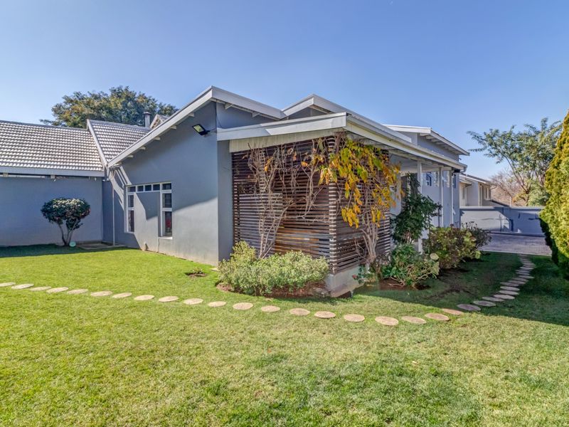 House For Sale In Sandton - Photo 3