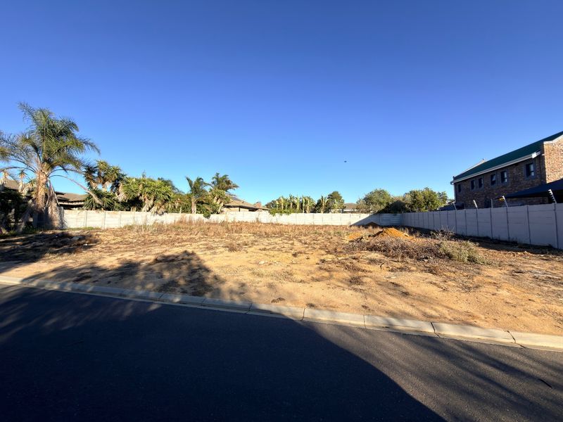 House For Sale In Cape Town - Photo 2