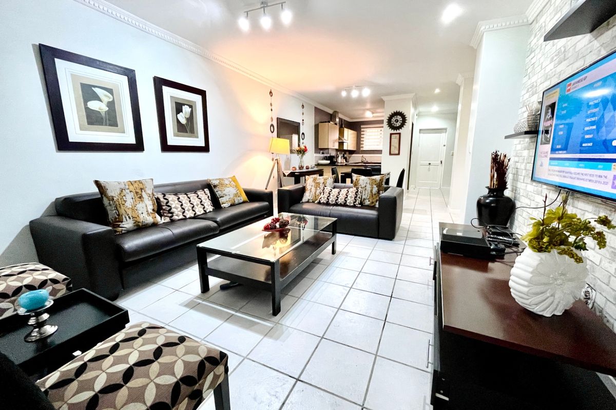 Apartment Rental Monthly In Sandton - Photo 3