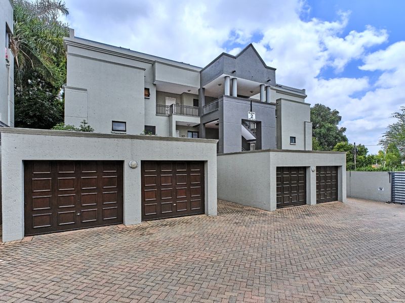 Apartment For Sale In Sandton - Photo 2