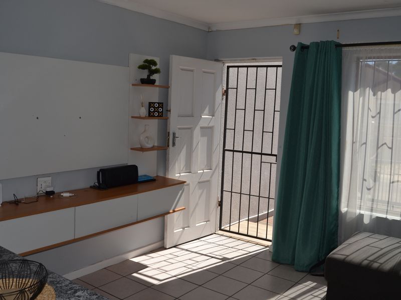 House Sold In Kuils River - Photo 10