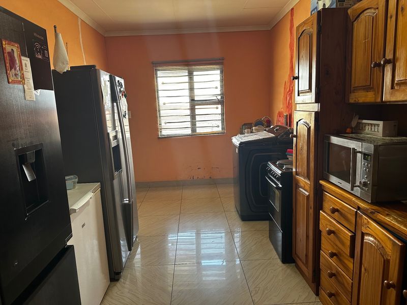 House For Sale In Krugersdorp - Photo 6