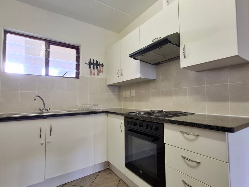 Apartment For Sale In Sandton - Photo 5