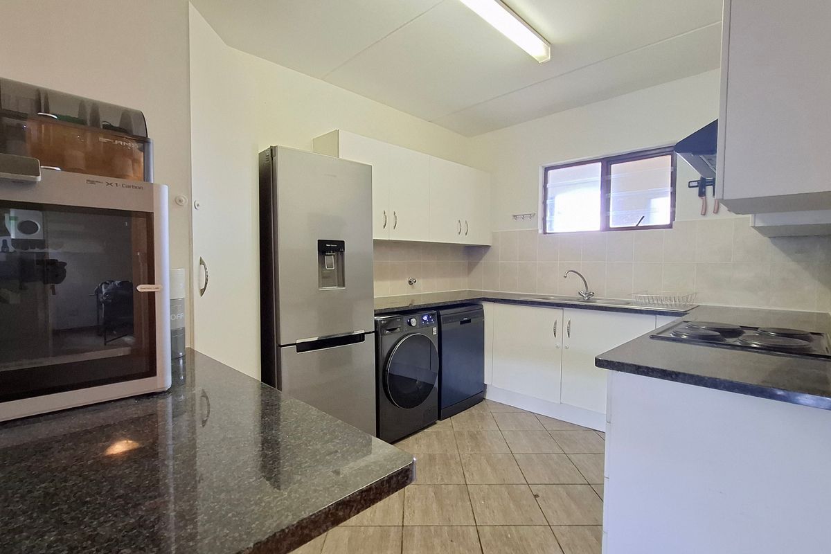 Apartment For Sale In Sandton - Photo 4