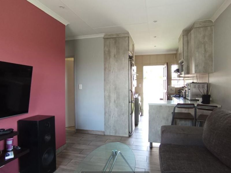 House For Sale In Midrand - Photo 10