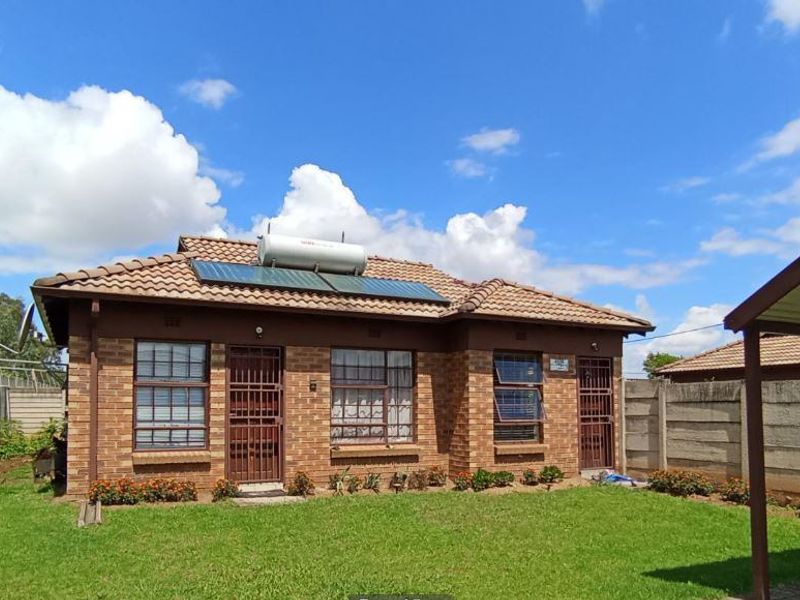 House For Sale In Midrand - Photo 1