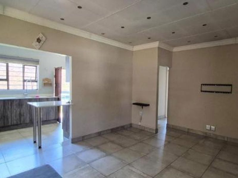 House For Sale In Boksburg - Photo 5
