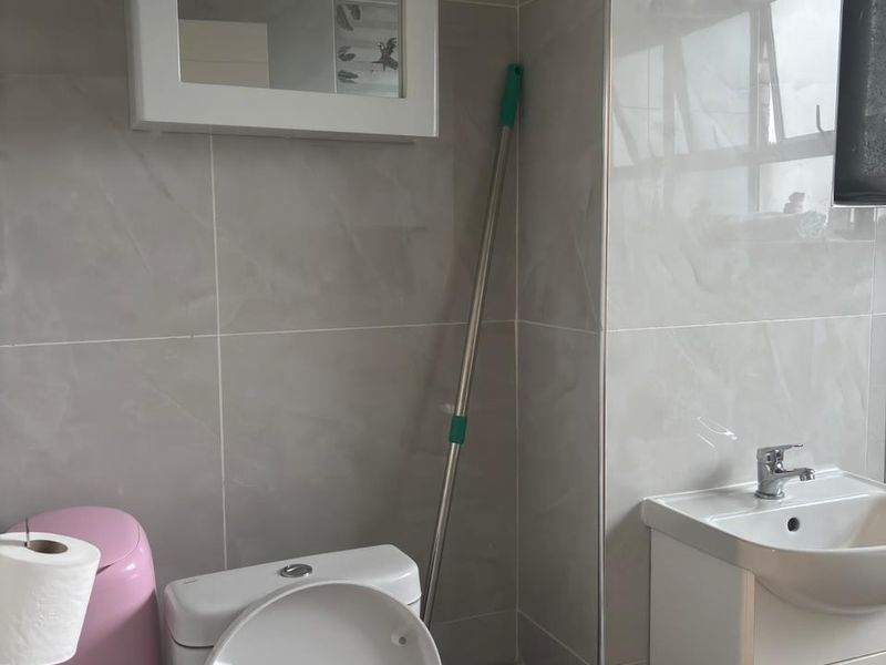 Apartment Rental Monthly In Amanzimtoti - Photo 4