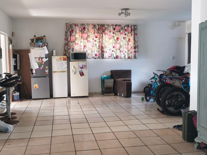 House For Sale In Trafalgar - Photo 9