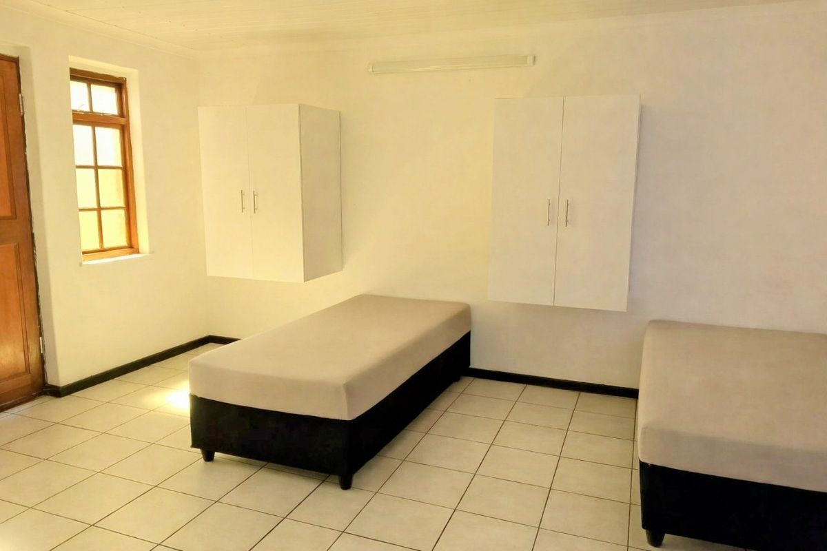 House Pending Sale In Cape Town - Photo 5