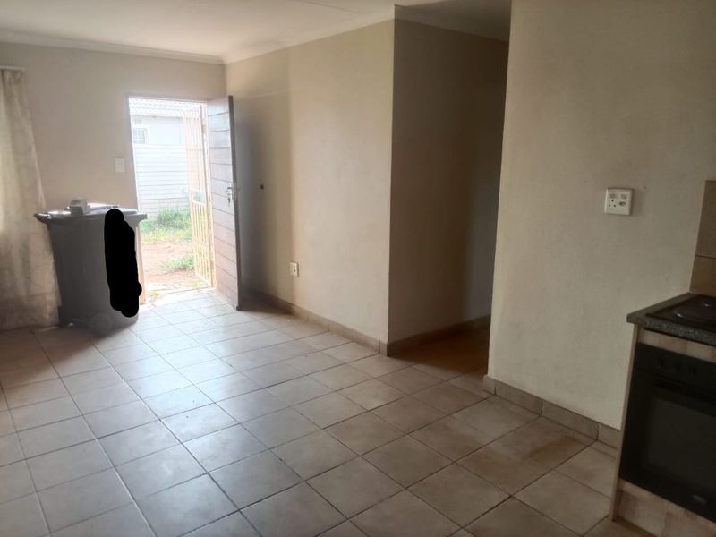 House For Sale In Alberton - Photo 6
