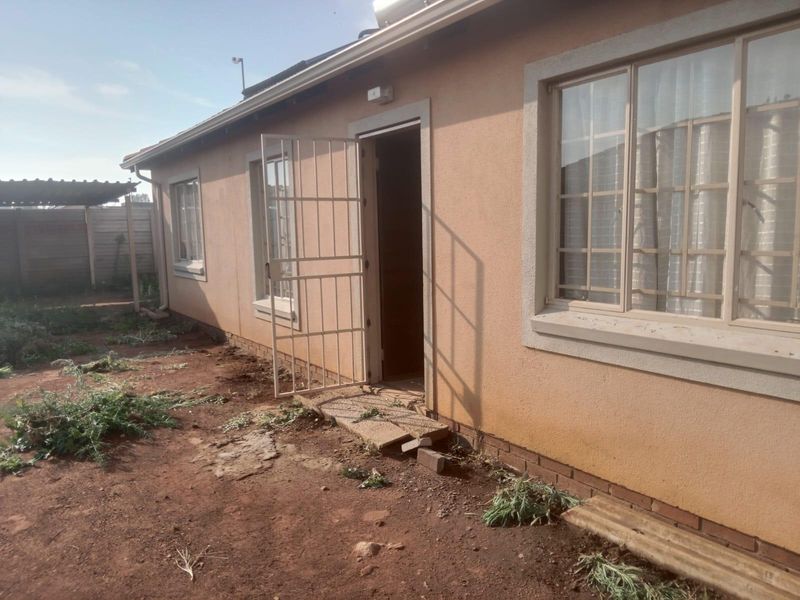 House For Sale In Alberton - Photo 4