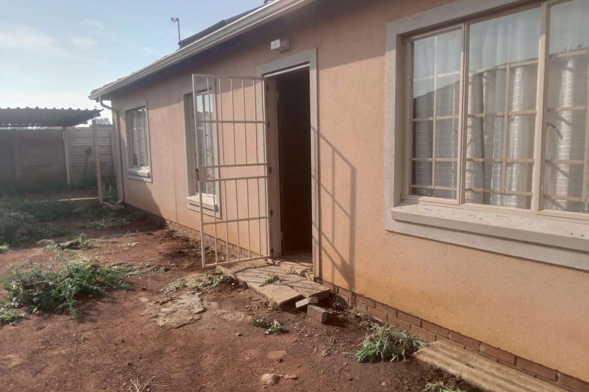 House For Sale In Alberton - Photo 4