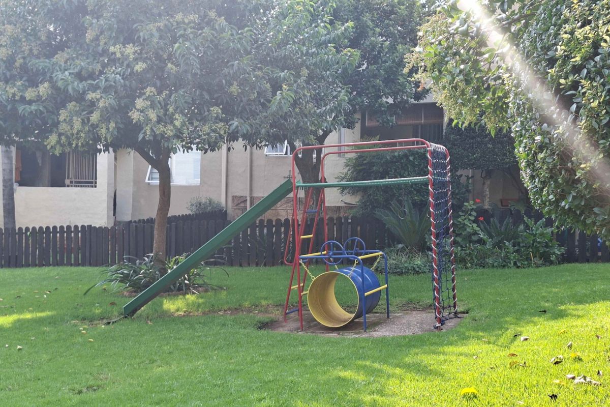 Apartment Rental Monthly In Randburg - Photo 3