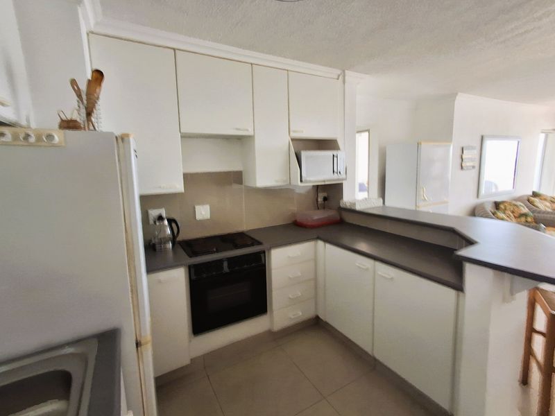 Apartment For Sale In Margate - Photo 7