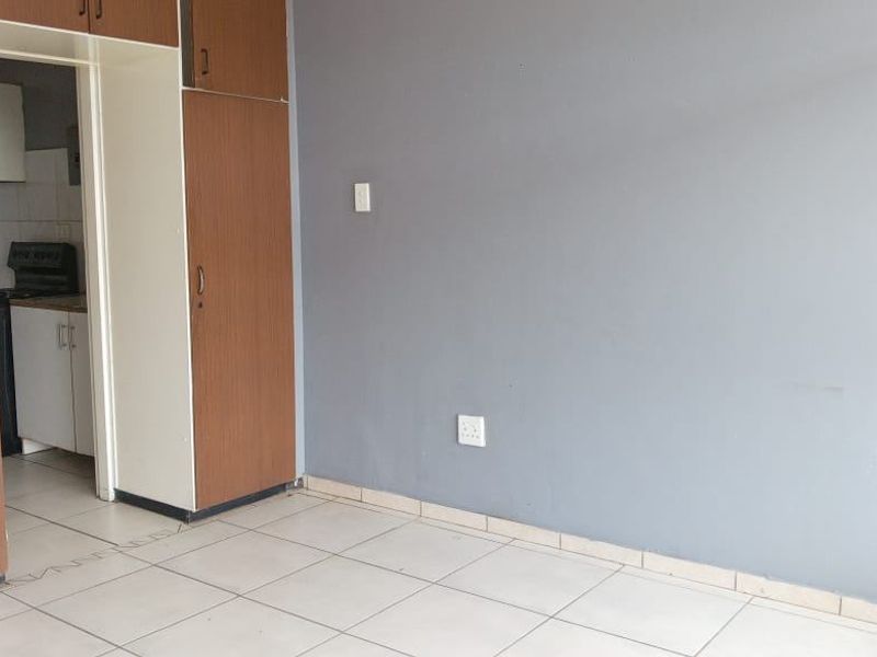 Apartment For Sale In Pretoria - Photo 10