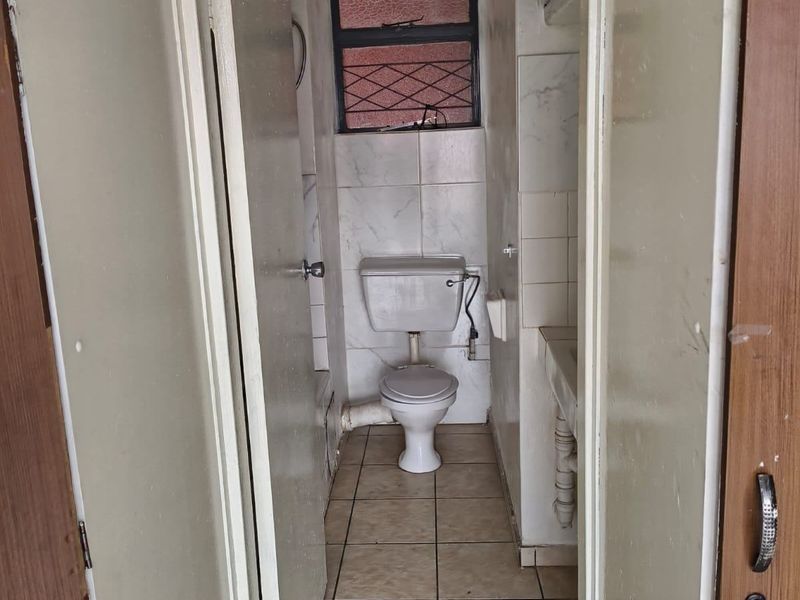 Apartment For Sale In Pretoria - Photo 5