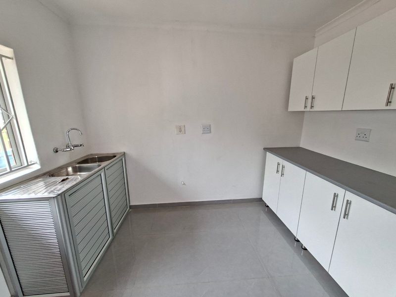 House Rental Monthly In Phoenix - Photo 3