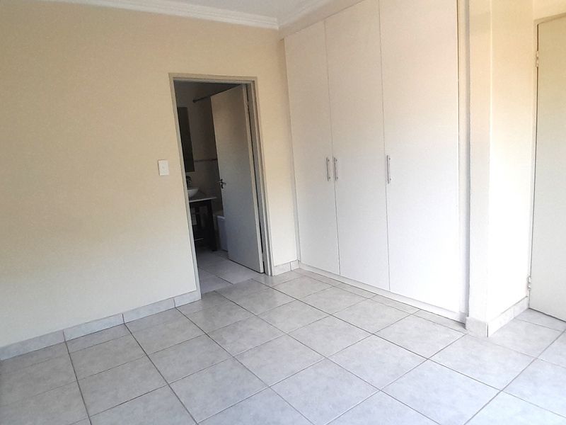 Apartment Rental Monthly In Sandton - Photo 10