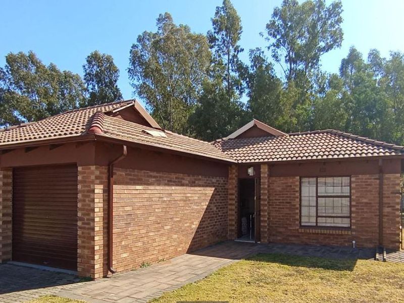 House For Sale In Midrand - Photo 1