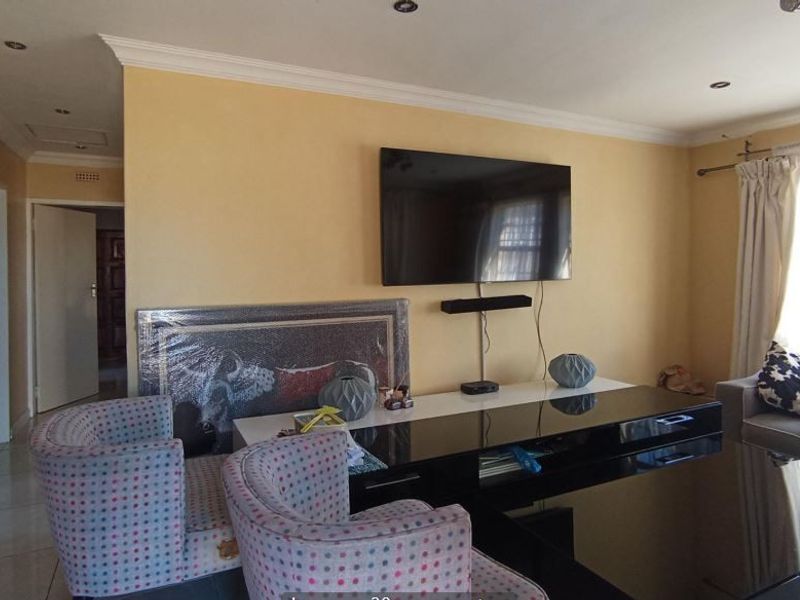 House For Sale In Midrand - Photo 3