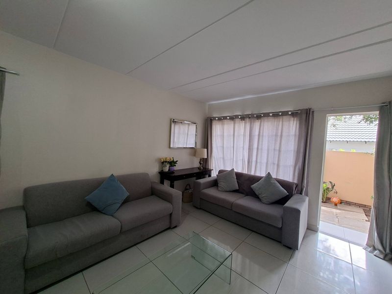 Townhouse For Sale In Randburg - Photo 9