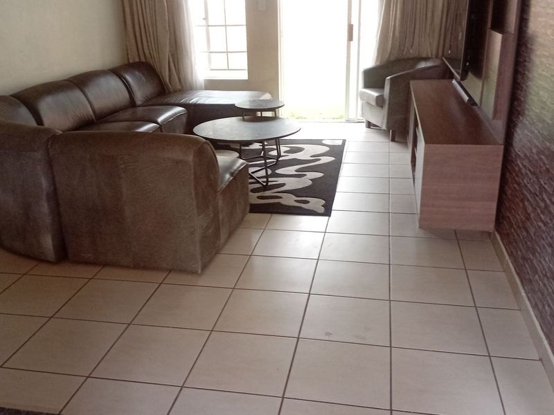 Townhouse For Sale In Pretoria - Photo 6