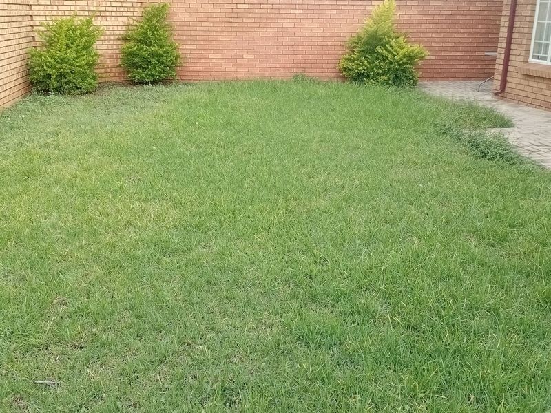 Townhouse For Sale In Pretoria - Photo 3