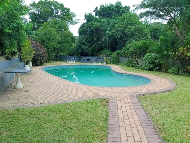 Townhouse For Sale In Amanzimtoti - Photo 2