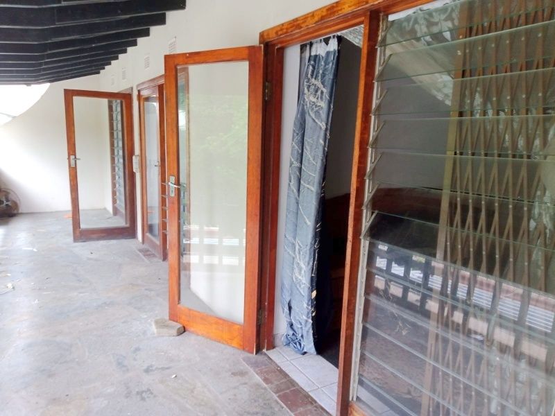 Townhouse For Sale In Amanzimtoti - Photo 5