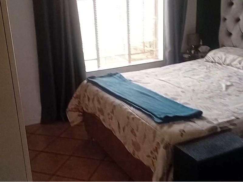 Townhouse For Sale In Pretoria - Photo 6