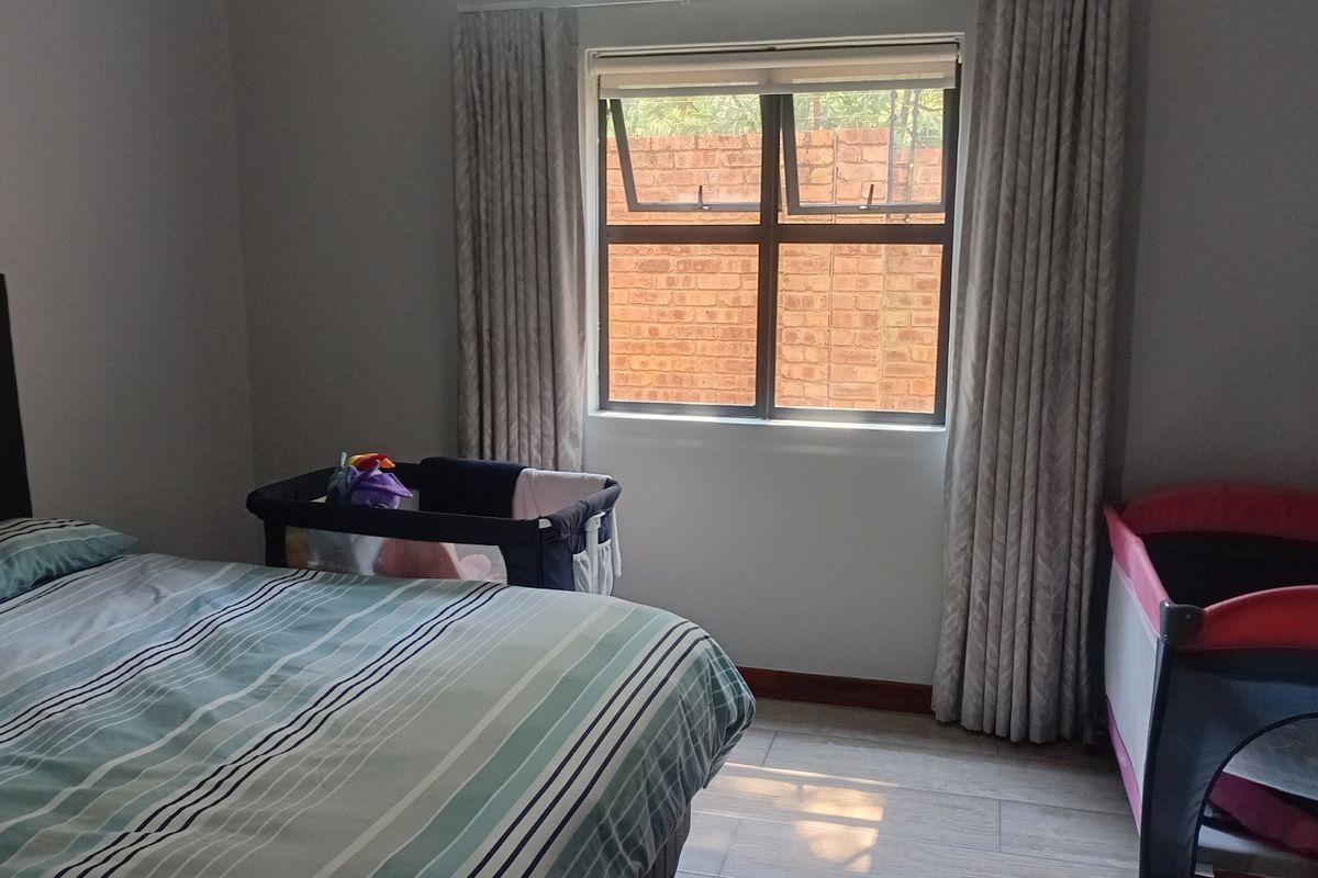 Townhouse For Sale In Pretoria - Photo 2