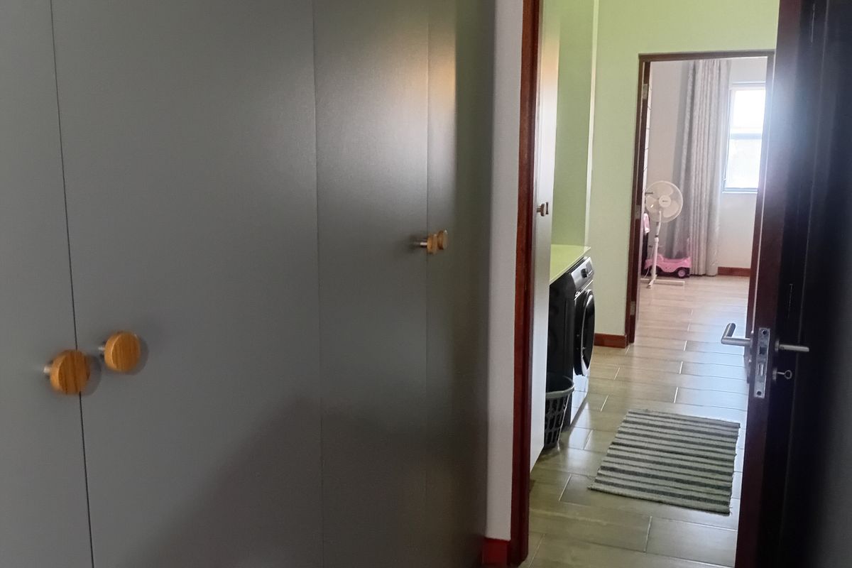 Townhouse For Sale In Pretoria - Photo 4