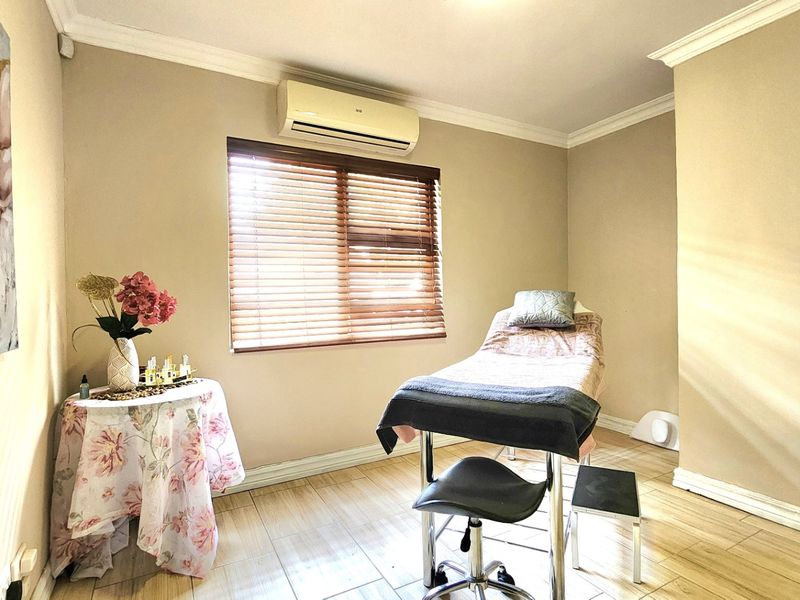 Commercial Rental Monthly In Midrand - Photo 4