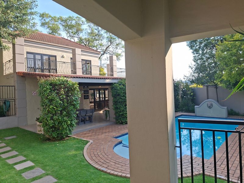Apartment For Sale In Sandton - Photo 3