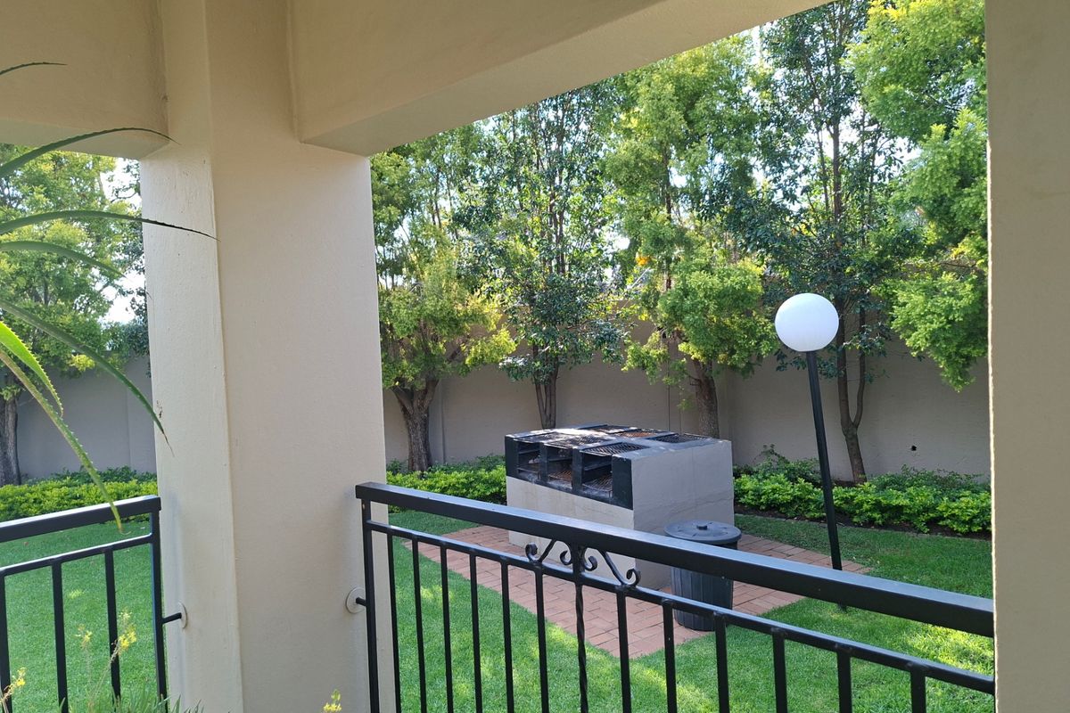 Apartment For Sale In Sandton - Photo 4