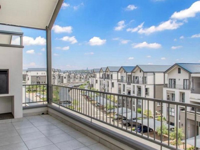 Apartment For Sale In Midrand - Photo 6