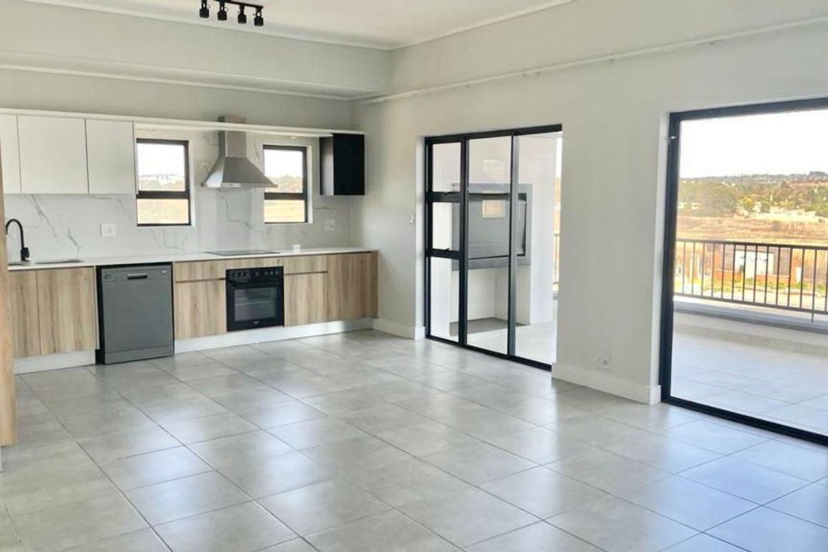 Apartment For Sale In Midrand - Photo 2