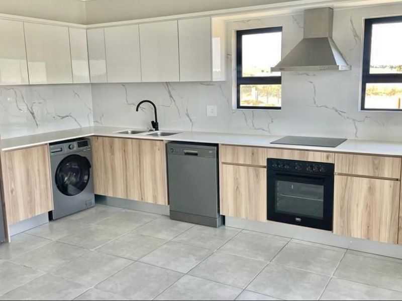 Apartment For Sale In Midrand - Photo 4