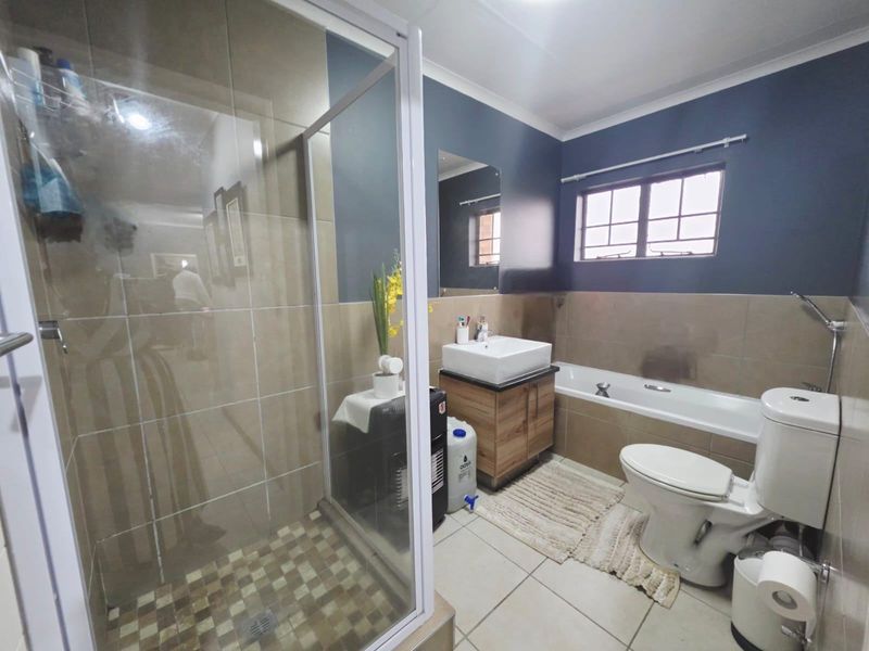 Apartment For Sale In Midrand - Photo 7