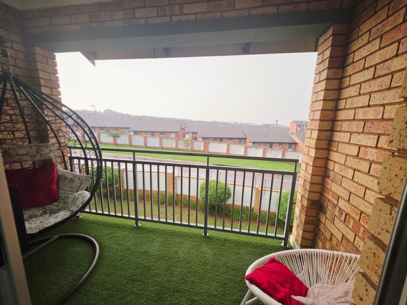 Apartment For Sale In Midrand - Photo 8