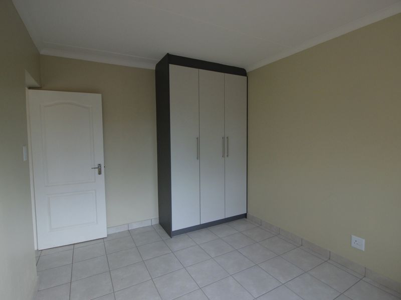 Apartment For Sale In Benoni - Photo 9