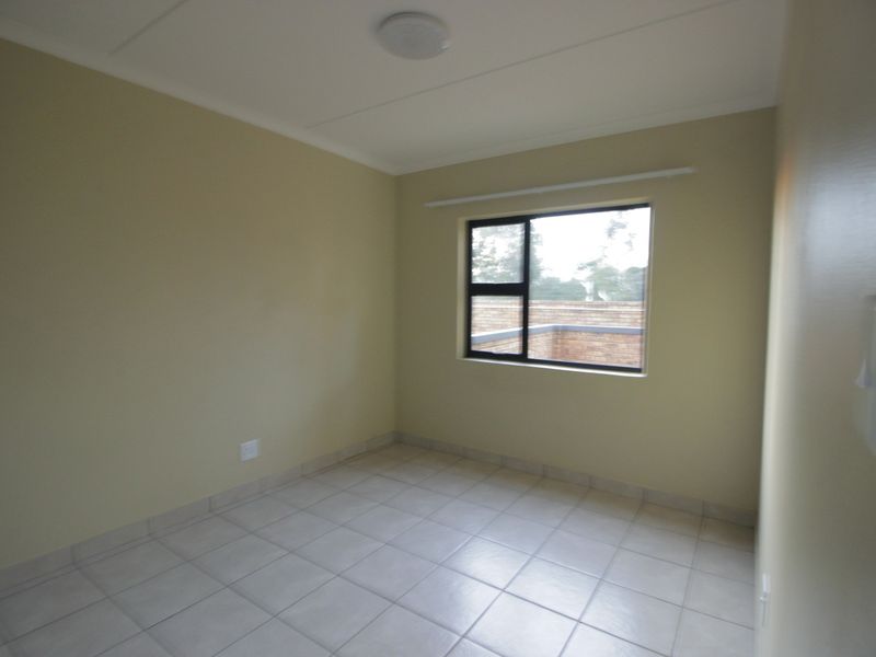 Apartment For Sale In Benoni - Photo 8