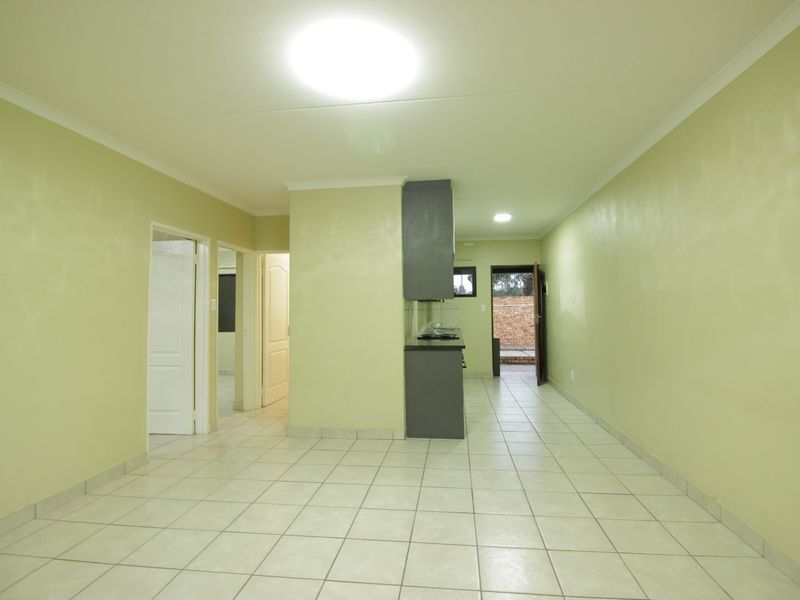 Apartment For Sale In Benoni - Photo 7