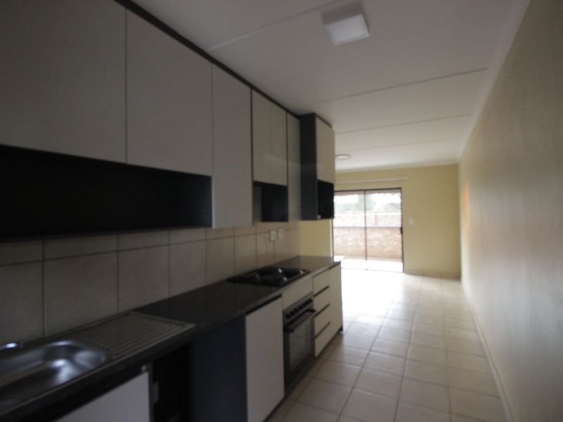 Apartment For Sale In Benoni - Photo 4