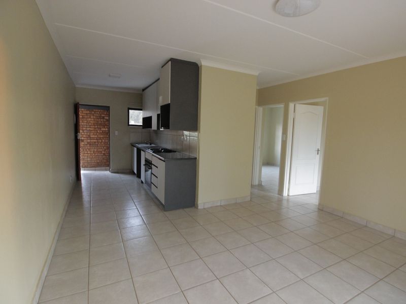 Apartment For Sale In Benoni - Photo 5