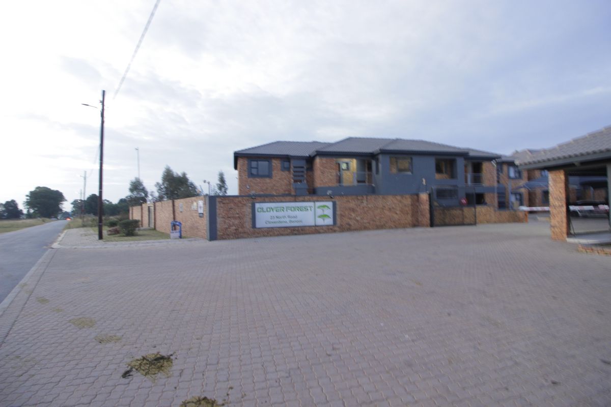 Apartment For Sale In Benoni - Photo 2