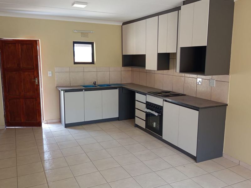 Apartment Rental Monthly In Benoni - Photo 5